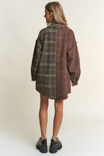 Load image into Gallery viewer, J.NNA Snap Down Tweed Plaid Contrast  Longline Shacket