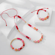 Load image into Gallery viewer, Acrylic Geometric Bead Necklace