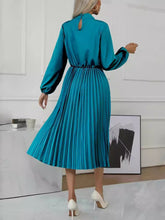 Load image into Gallery viewer, Mock Neck Long Sleeve Pleated Dress