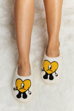 Load image into Gallery viewer, Melody Love Heart Print Plush Slippers