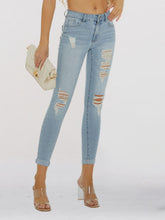 Load image into Gallery viewer, Distressed Skinny Cropped Jeans