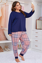 Load image into Gallery viewer, Plus Size Heart Graphic Top and Plaid Joggers Lounge Set