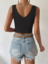 Load image into Gallery viewer, Twisted Cropped Knit Tank