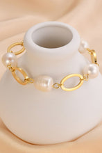 Load image into Gallery viewer, 14K Gold-plated Lobster Closure Freshwater Pearl Bracelet