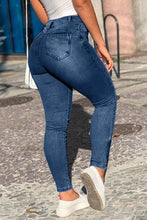 Load image into Gallery viewer, Full Size Cropped Jeans with Pocket