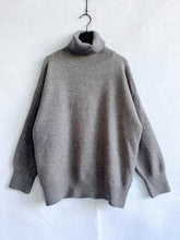 Load image into Gallery viewer, Turtleneck Long Sleeve Sweater