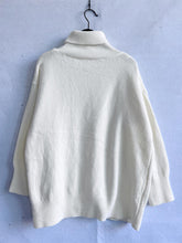 Load image into Gallery viewer, Turtleneck Long Sleeve Sweater