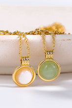 Load image into Gallery viewer, Copper 14K Gold Pleated Round Shape Aventurine Pendant Necklace