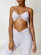 Load image into Gallery viewer, Twisted Halter Neck Active Bra