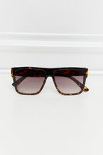 Load image into Gallery viewer, Tortoiseshell Square Full Rim Sunglasses