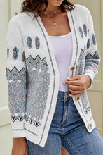 Load image into Gallery viewer, Printed V-Neck Buttoned Cardigan